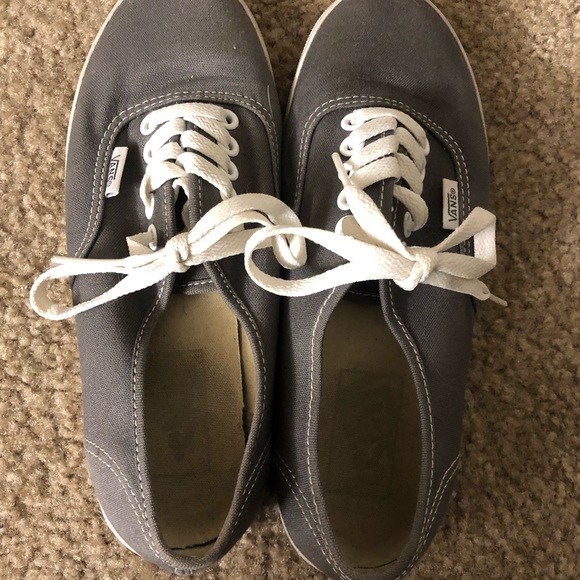 Size 6 women’s grey vans - Picture 1 of 5